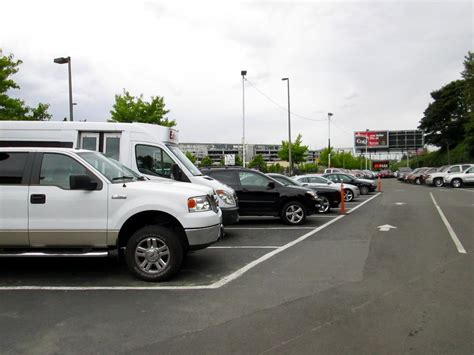 extra car seattle parking